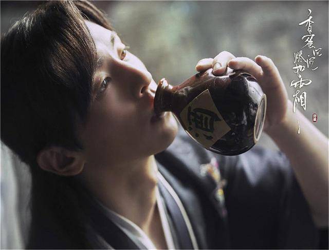 
于妈ABCDE破了一场大案 痛骂某明星经纪人 是污蔑还是确有此事【十大外围足球平台app手机版】(图4)