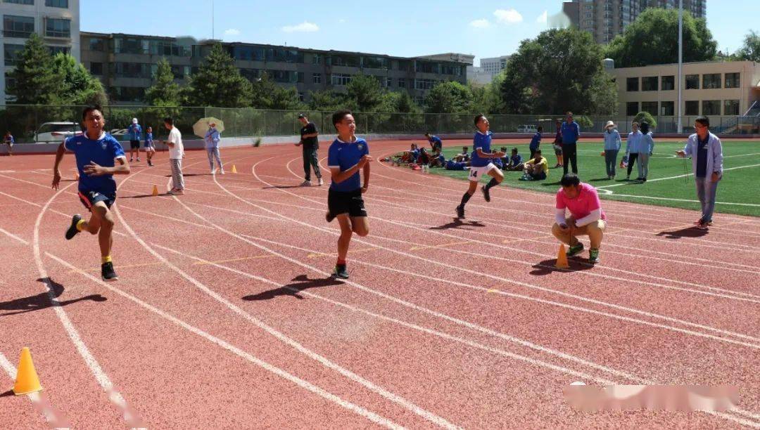 
青海省足球协会对青海省青少年足球训练中心U系列精英梯队队员举行摸底测试_十大外围足球平台app手机版(图12)